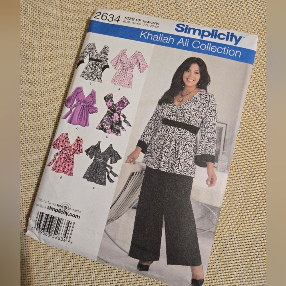Simplicity Pattern #2634 Women's Blouse Sz FF 18w-24w - Picture 1 of 2